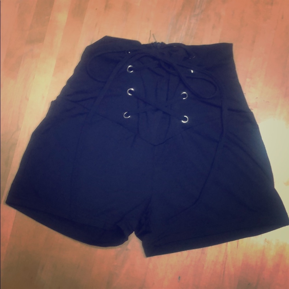 MAKE OFFER SHEIN Black Lace-up Spandex Shorts